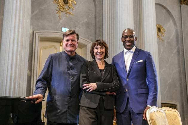 <p>Am 27. September 2023 wird während einer Pressekonferenz in der Berliner Staatsoper der neue Generalmusikdirektor Christian Thielemann vorgestellt. vl. Christian Thielemann, Intendantin Elisabeth Sobotka, Kultursenator Joe Chialo. Deutschland Berlin Berlin Copyright: SergejxGlanze