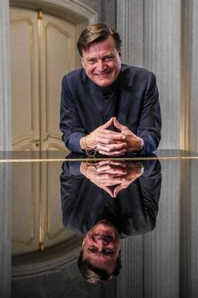 Entertainment Bilder des Tages Staatsoper Thielemann *** NUR FÜR REDAKTIONELLE ZWECKE *** EDITORIAL USE ONLY ***<p>Am 27. September 2023 wird während einer Pressekonferenz in der Berliner Staatsoper der neue Generalmusikdirektor Christian Thielemann vorgestellt. Deutschland Berlin Berlin Copyright: SergejxGlanze *** Staatsoper Thielemann FOR EDITORIAL PURPOSES ONLY EDITORIAL USE ONLY p On September 27, 2023, during a press conference at the Berlin State Opera, the new General Music Director Christian Thielemann will be introduced Germany Berlin Berlin Copyright SergejxGlanze Copyright: SergejxGlanze doc7s51fsp79balfup8jl4 ,EDITORIAL USE ONLY