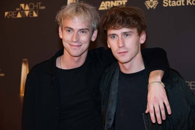 Oskar and Emil BELTON, Cutter, Red Carpet, Red Carpet Show, Arrival, Arrival, German Television Award, The Night of the Creatives The German Television Award 2023, German Television Award 2023 in Cologne, on 27 09 2022