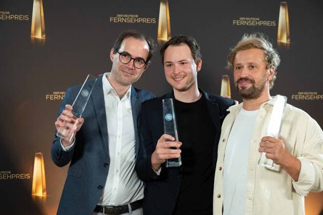 Award winners v l Rainer NIGRELLI, editor, Florian BOETTGER, editor Christoph OTTO, editor, Best Editing Montage Fiction, Red Carpet, Red Carpet Show, Arrival, Arrival, German Television Award Ceremony, The Night of the Creatives The German Television Award 2023, German Television Award 2023 in Cologne, on 27 09 2022