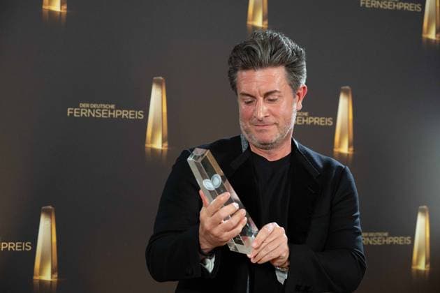 Award winner Mark ACHTERBERG, Best Director Entertainment Red Carpet, Red Carpet Show, Arrival, Arrival, German Television Award Ceremony, The Night of the Creatives The German Television Award 2023, German Television Award 2023 in Cologne, on 27 09 2022