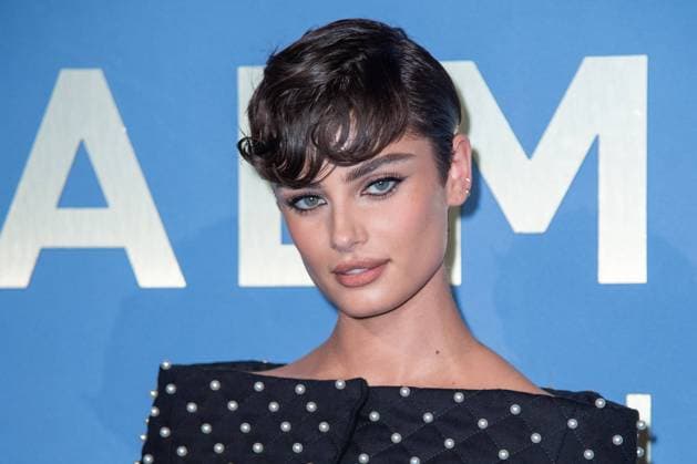 PFW Balmain Photocall Taylor Hill attending the Balmain Womenswear Spring Summer 2024 show as part of Paris Fashion Week in Paris, France on September 27, 2023. Photo by Aurore Marechal ABACAPRESS.COM Paris France  Copyright: xMarechalxAurore ABACAx 869465_027 MarechalxAurore ABACAx 869465_027