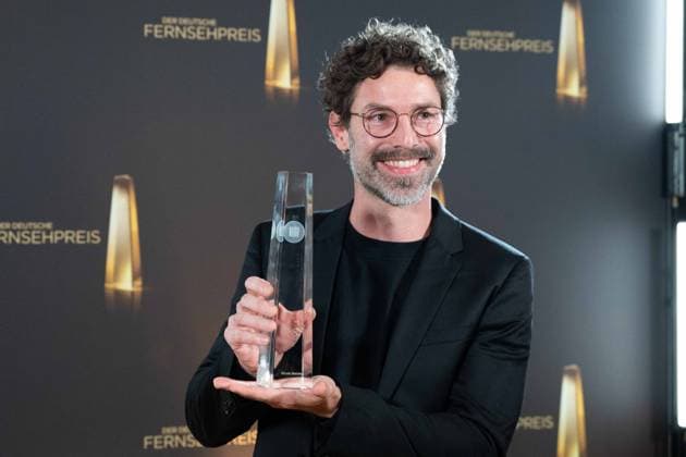 Award winner Nicolai MEHRING Best Camera Information, Red Carpet, Red Carpet Show, Arrival, Arrival, German Television Award Ceremony, The Night of the Creatives The German Television Award 2023, German Television Award 2023 in Cologne, on 27 09 2022