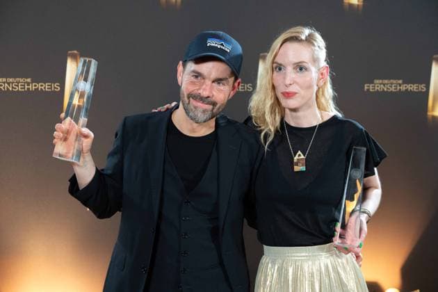 Award winners Andre NIER and Sarah Christin PETER Best Editing Information, Red Carpet, Red Carpet Show, Arrival, Arrival, German Television Award Ceremony, The Night of the Creatives The German Television Award 2023, German Television Award 2023 in Cologne, on 27 09 2022