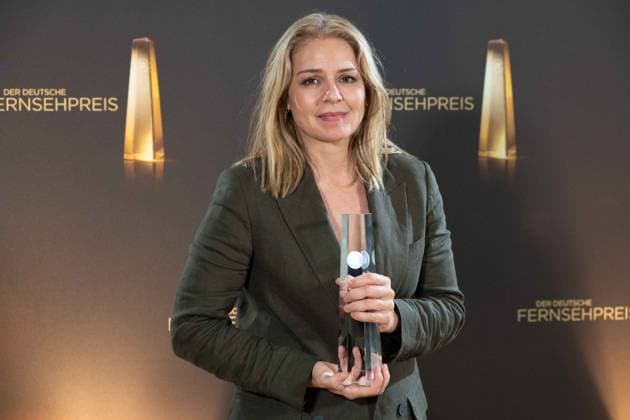 Award winner Nina VUKOVIC, Director Best Director Fiction, Red Carpet, Red Carpet Show, Arrival, Arrival, German Television Award Ceremony, The Night of the Creatives The German Television Award 2023, German Television Award 2023 in Cologne, on 27 09 2022
