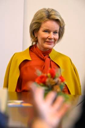 HRH Queen Mathilde Visits Musica Mundi in Waterloo WATERLOO, BELGIUM - SEPTEMBER 28 : Queen Mathilde of Belgium is visiting the Musica Mundi school in Waterloo. This international school offers young gifted musicians aged 10 to 18 the opportunity to combine professional music training with a general secondary education program. Young talents from all over the world receive intensive individual instrument training and classroom lessons in music and general education. The Queen attends a lesson, attends a concert and meets the teachers and students..Visit pictured on SEPTEMBER 28, 2023 in Waterloo, Belgium, 28 09 2023 Waterloo Belgium  Copyright: xPhilipxReynaersx