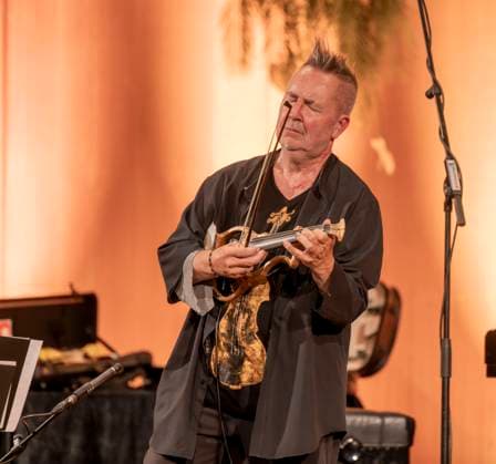 27 09 2023, International Classical Festival Festival of Nations 2023, at the Kurhaus Bad Wörishofen in Unterallgäu, British violinist Nigel Kennedy friends, 27 09 2023, Classical Festival Bad Wörishofen 27 09 2023, Classical Festival Bad Wörishofen