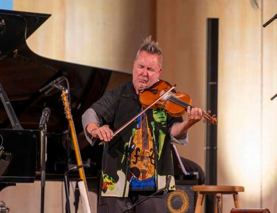 27 09 2023, International Classical Festival Festival of Nations 2023, at the Kurhaus Bad Wörishofen in Unterallgäu, British violinist Nigel Kennedy friends, 27 09 2023, Classical Festival Bad Wörishofen 27 09 2023, Classical Festival Bad Wörishofen