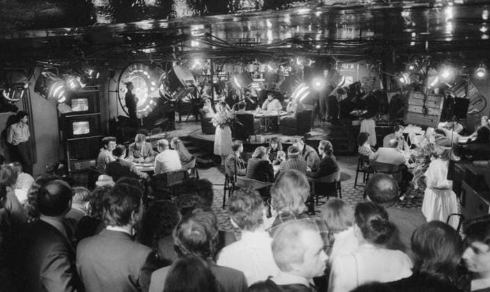 Moscow, USSR. Experts and spectators are pictured during the international meeting of experts of What? Where? When? television club from Bulgaria, Poland, the USA and the USSR in the Mercury Hall of the Centre for International Trade and Scientific and Technical Relations. The TV show of the Main Editorial Board of programs for youth of the USSR Central Television is broadcast on the Intervision and Eurovision channels. Oleg Ivanov TASS  32412250