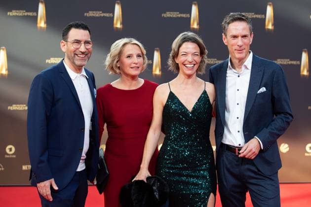 The team of the ARD Morgenmagazin, f l Till NASSIF, Susan LINKS, Anna PLANKEN and Sven LORIG, Red Carpet, Red Carpet Show, Arrival, Arrival, Award of the German Television Award, The German Television Award 2023, German Television Award 2023 in the MMC Studios Koeln, on 28 09 2023