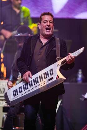 September 28, 2023, Toronto, ON, CANADA: Sam Reid of Glass Tiger performs during the 2023 CanadaöÄÃ s Walk of Fame ceremony in Toronto, Thursday, Sept. 28, 2023. Toronto CANADA  - ZUMAc35_ 20230928_zaf_c35_116 Copyright: xAndrewxLahodynskyjx