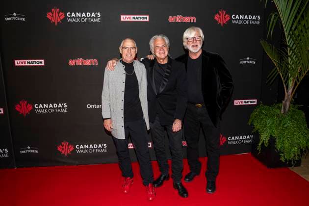 September 28, 2023, Toronto, ON, CANADA: Ab Bryant, Bill Henderson and Ed Henderson of the band Chilliwack pose for photos on the red carpet during the 2023 CanadaöÄÃ s Walk of Fame ceremony in Toronto, Thursday, Sept. 28, 2023. 13 bands were inducted into this years class at the Rock of Fame event. Toronto CANADA  - ZUMAc35_ 20230928_zaf_c35_122 Copyright: xAndrewxLahodynskyjx