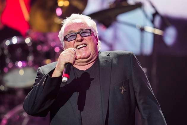 September 28, 2023, Toronto, ON, CANADA: Mike Reno of the band Loverboy perform during the 2023 CanadaöÄÃ s Walk of Fame ceremony in Toronto, Thursday, Sept. 28, 2023. 13 bands were inducted into this years class at the Rock of Fame event. Toronto CANADA  - ZUMAc35_ 20230928_zaf_c35_136 Copyright: xAndrewxLahodynskyjx