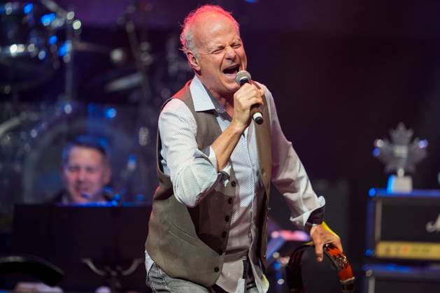 September 28, 2023, Toronto, ON, CANADA: Dan Clancy of the band Lighthouse performs during the 2023 CanadaöÄÃ s Walk of Fame ceremony in Toronto, Thursday, Sept. 28, 2023. 13 bands were inducted into this years class at the Rock of Fame event. Toronto CANADA  - ZUMAc35_ 20230928_zaf_c35_148 Copyright: xAndrewxLahodynskyjx