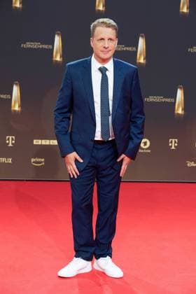 Oliver POCHER, presenter, red carpet, red carpet show, arrival, arrival, German Television Award ceremony, The German Television Award 2023, German Television Award 2023 at MMC Studios Cologne, on 28 09 2023