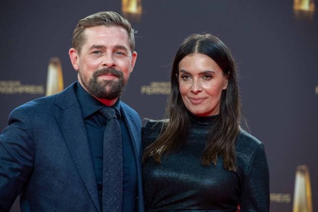 Klaus HEUFER UMLAUF, presenter with Doris GOLPASCHIN, red carpet, red carpet show, arrival, arrival, award ceremony of the German Television Award, The German Television Award 2023, German Television Award 2023 in the MMC Studios Cologne, on 28 09 2023