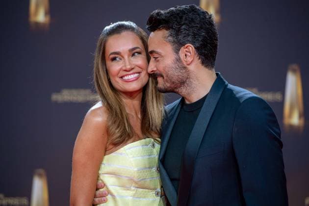 Giovanni ZARRELLA, entertainer, and wife Jana Ina ZARRELLA, red carpet, red carpet show, arrival, arrival, German Television Award ceremony, The German Television Award 2023, German Television Award 2023 at MMC Studios Cologne, on 28 09 2023.