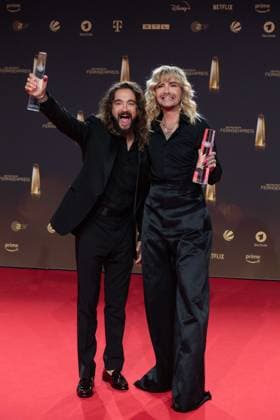 Award winners Tom and Bill KAULITZ, musician Saenger, Tokio Hotel, category Best Entertainment Show, Thats my Jam, German Television Award ceremony, The German Television Award 2023, German Television Award 2023 in the MMC Studios Cologne, on 28 09 2023.