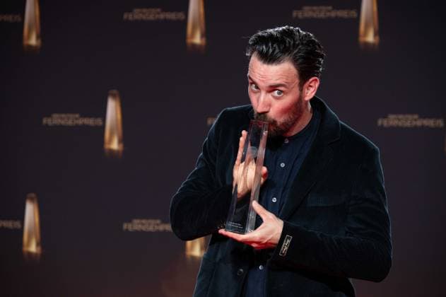 Award winner Jan KOEPPEN, presenter category Best Entertainment Reality for Ich bin ein Star holt mich hier raus Dschungelcamp award ceremony of the German Television Award, The German Television Award 2023, German Television Award 2023 in the MMC Studios Cologne, on 28 09 2023