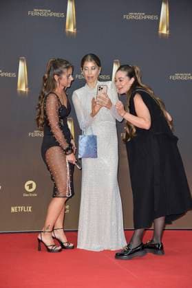 Sarah Engels and Cathy Hummels at the German Television Awards in Cologne 28 09 2023