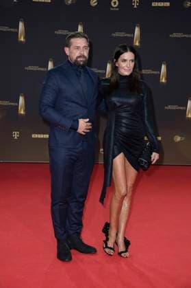 Klaas Heufer Umlauf and Doris Golpashin at the German Television Awards in Cologne 28 09 2023