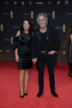 Hugo Egon Balder with wife Elena Balder at the award ceremony of the German Television Award in Cologne 28 09 2023