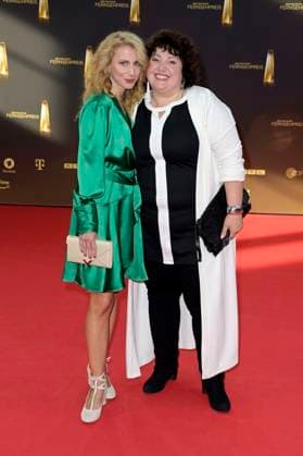 Meltem Kaptan with sister Derya at the German Television Award 2023 ceremony at MMC Studios Cologne, 28 09 2023 Foto:xF.xKernx xFuturexImagex fernsehpreis_3644