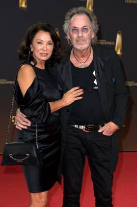 Hugo Egon Balder with wife Elena Balder at the German Television Award 2023 ceremony at MMC Studios Cologne, 28 09 2023 Foto:xF.xKernx xFuturexImagex fernsehpreis_3789