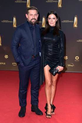 Klaas Heufer Umlauf with wife Doris Golpashin at the German Television Award 2023 ceremony at MMC Studios Cologne, 28 09 2023 Foto:xF.xKernx xFuturexImagex fernsehpreis_3799