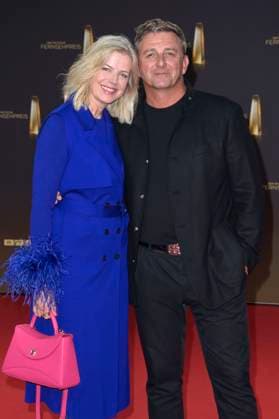 Hans Sigl with wife Susanne Sigl at the German Television Award 2023 ceremony at MMC Studios Cologne, 28 09 2023 Foto:xF.xKernx xFuturexImagex fernsehpreis_3827