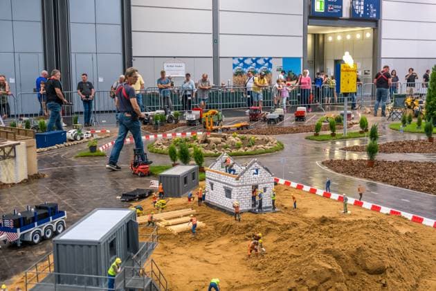 The Model Hobby Game Fair 2023 has begun at the Leipzig Exhibition Centre Numerous exhibitors from the field of board games, model making and handicrafts attract many visitors to the New Fair in the North of Leipzig Model Hobby Game 2023