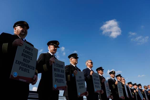 September 29, 2023, TORONTO, ON, Canada: Air Canada pilots stage a demonstration outside Pearson International Airport in Toronto, as the union is calling for an updated contract for the pilots, Friday, Sept. 29, 2023. TORONTO Canada  - ZUMAc35_ 20230929_zaf_c35_044 Copyright: xColexBurstonx