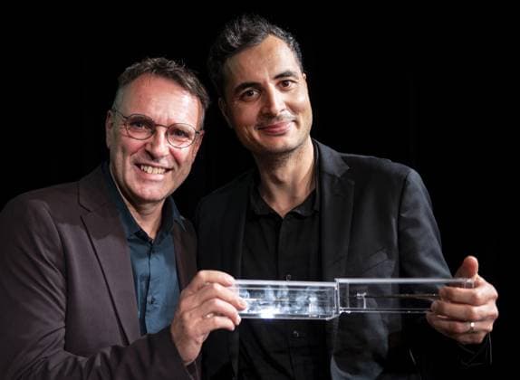AMSTERDAM - Authors Edward van de Vendel and Anoush Elman received the Golden Griffel at the Children s Book Ball. ANP RAMON VAN FLYMEN netherlands out - belgium out  Copyright: xx x479714303x originalFilename: 479714303.jpg