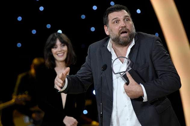 Vicky Luengo and Hovik Keuchkerian at the award ceremony at the 71 International Film Festival San Sebastian Festival Internacional de Cine de San Sebastian at the Kursaal San Sebastian, 30 09 2023. Foto:xC.xNiehausx xFuturexImagex preisverleihung_3908