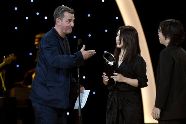 Christian Petzold, Peng Tzu Hui and Ping Wen Wang at the award ceremony at the 71 San Sebastian International Film Festival Festival Internacional de Cine de San Sebastian at the Kursaal San Sebastian, 30 09 2023 Foto:xC.xNiehausx xFuturexImagex preisverleihung_3920