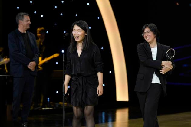Christian Petzold, Peng Tzu Hui and Ping Wen Wang at the award ceremony at the 71 San Sebastian International Film Festival Festival Internacional de Cine de San Sebastian at the Kursaal San Sebastian, 30 09 2023 Foto:xC.xNiehausx xFuturexImagex preisverleihung_3921