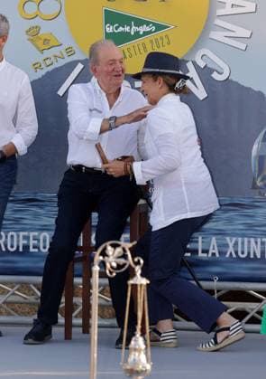 Awards ceremony of the 8th edition of the King Juan Carlos Regattas King Juan Carlos and Infanta Elena de Borbon during the awards ceremony of the 8th edition of the King Juan Carlos Regattas, on October 1, 2023, in Sanxenxo, Pontevedra, Galicia, Spain. Photo by JosÃ Ramon Hernando Europa Press ABACAPRESS.COM Sanxenxo Spain  Copyright: xEuropaxPress ABACAx 870020_007 EuropaxPress ABACAx 870020_007