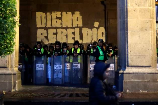 October 2, 2023, Mexico City, Mexico: Police in the Zocalo during the commemoration of the 55th anniversary of the State crime in the Plaza of the Three Cultures in Mexico City. on October 2, 2023 in Mexico City, Mexico Mexico City Mexico - ZUMAe321 20231002_zia_e321_043 Copyright: xLuisxBarronx