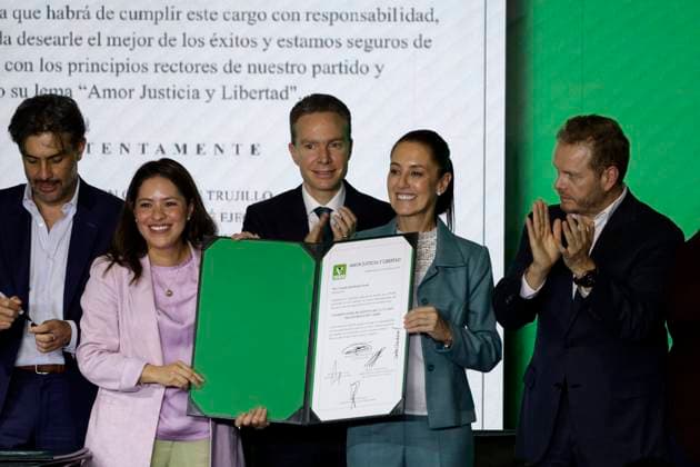 October 3, 2023, Mexico City, Mexico: Claudia Sheinbaum Pardo at the delivery of her certificate as a presidential candidate with the president of the Green Party, Karen Castrejon and the licensed senator, Manuel Velasco at the Expo Reforma Exhibition Center in Mexico City. on October 3, 2023 in Mexico City, Mexico Mexico City Mexico - ZUMAe321 20231003_zia_e321_045 Copyright: xLuisxBarronx