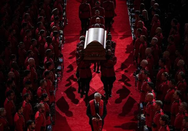 October 4, 2023, LANGLEY, BC, CANADA: Pallbearers carry RCMP Const. Rick O Brien s casket after a regimental funeral in Langley, B.C., on Wednesday, October 4, 2023. O Brien, 51, was killed last month while executing a search warrant at a home in Coquitlam. LANGLEY CANADA - ZUMAc35_ 20231004_zaf_c35_098 Copyright: xDarrylxDyckx