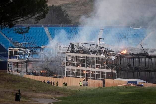 The Ryder Cup 2023 area is on fire. Guidonia, Rome, Italy 05 Oct 2023 Guidonia Montecelio, Rome, the area where the 44th edition of the Ryder Cup took place went up in flames: the premium grandstand was completely destroyed. The fire reached the playing fields of the Marco Simone Golf & Country Club. Rome, 05 October 2023, Credit:Alessandro Serrano Avalon Italy, Guidonia Montecelio  Copyright: xAlessandroxSerrano x xAvalonx 0811214906