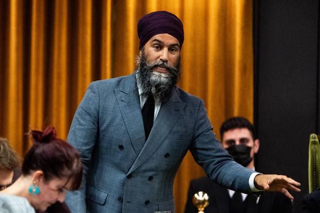 October 5, 2023, Ottawa, ON, Canada: NDP Leader Jagmeet Singh rises during Question Period on Parliament Hill in Ottawa, on Thursday, Oct. 5, 2023. Ottawa Canada  - ZUMAc35_ 20231005_zaf_c35_097 Copyright: xSpencerxColbyx