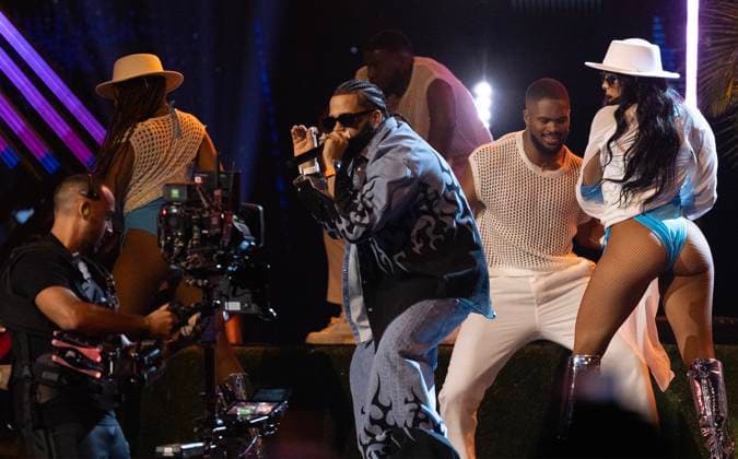 Justin Quiles & El Alfa perform at the 2023 Latin Billboard Music Awards at the University of Miami, Watsco Center, Thursday, October 05, 2023 in Coral Gables, Florida.  MIA20231005151 GARYxIxROTHSTEIN