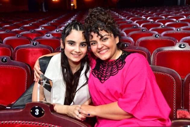 First Steps Award 2023 Götz George Young Talent Award, Bayan Layla awarded best young actress, with Sara Fazilat, moderator of the gala First Steps Award at the Stage Theater des Westens is called stage free for Germanys most talented young filmmakersF in Berlin, on 08 10 2023. Photopress Mueller