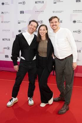 Award First Steps 2023 Mathis van den Berg, Madeleine Hartung and Sven Angene at the First Steps Award at the Stage Theater des Westens on 09 10 2023 in Berlin Copyright: xEventpressxKochanx