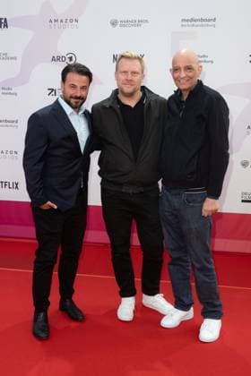 Award First Steps 2023 HuÌˆseyin Tabak, Arne Kreutzfeld and Ali Samadi at the First Steps Award at the Stage Theater des Westens on 09 10 2023 in Berlin Copyright: xEventpressxKochanx