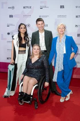 Award First Steps 2023 Bayan Layla, Florentine Schlecht, Lorenz Hochhuth and Marika George Marika Ullrich at the First Steps Award at the Stage Theater des Westens on 09 10 2023 in Berlin Copyright: xEventpressxKochanx