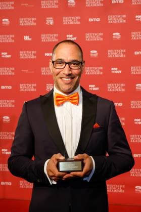 Raphael aaron Moss Winner Best Lighting Design at the German Musical theater PReise 2023 at the Theater des Westens, Berlin