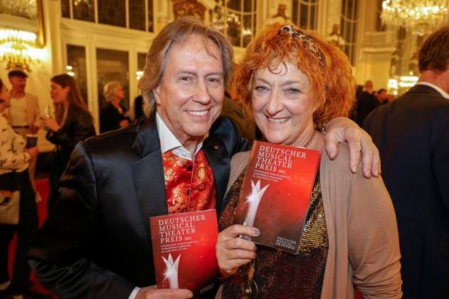 Bert Beel and Dagmar Gelbke at the award ceremony of the German Musical Theater Award 2023 at the Theater des Westens Berlin, 09 10 2023 Foto:xB.xDummerx xFuturexImagex musicalpreis_3042