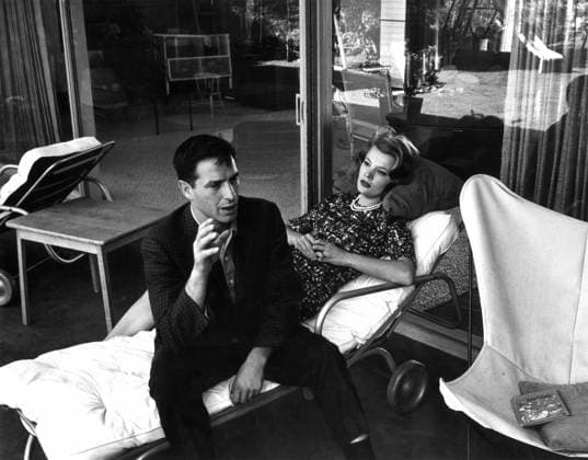 Cassavetes and Rowlands Family Actress Gena Rowlands with husband John Cassavetes at their house Los Angeles, CA USA  Copyright: xLeoxFuchsx R0367-Rowlands-Cassavetes-1961